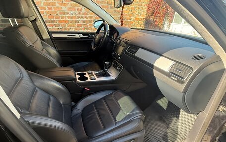 Volkswagen Touareg III, 2013 год, 2 100 000 рублей, 9 фотография