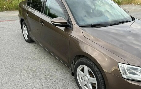 Volkswagen Jetta VII, 2013 год, 970 000 рублей, 4 фотография