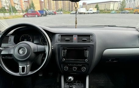 Volkswagen Jetta VII, 2013 год, 970 000 рублей, 12 фотография