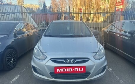 Hyundai Solaris II рестайлинг, 2012 год, 535 000 рублей, 2 фотография