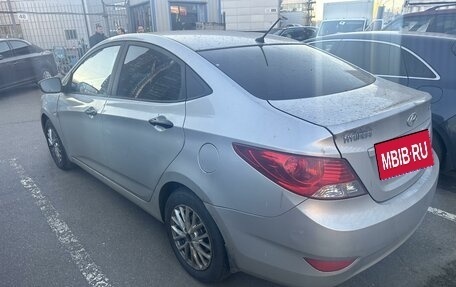 Hyundai Solaris II рестайлинг, 2012 год, 535 000 рублей, 5 фотография