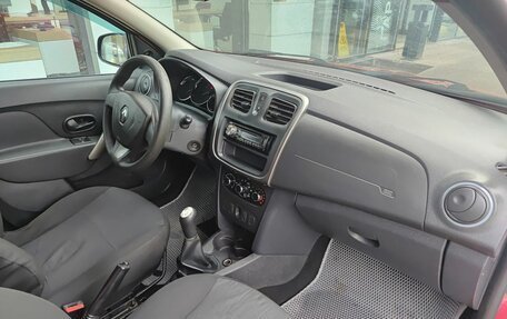 Renault Logan II, 2014 год, 340 000 рублей, 13 фотография