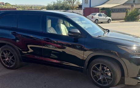 Toyota Highlander III, 2014 год, 2 600 000 рублей, 2 фотография