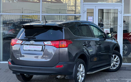 Toyota RAV4, 2013 год, 1 639 000 рублей, 2 фотография