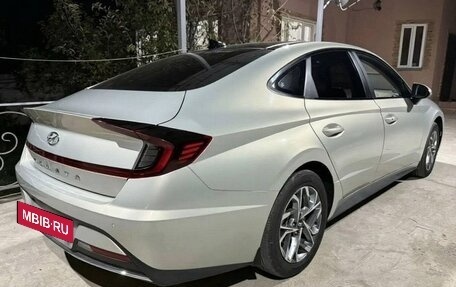 Hyundai Sonata VIII, 2022 год, 2 120 000 рублей, 2 фотография