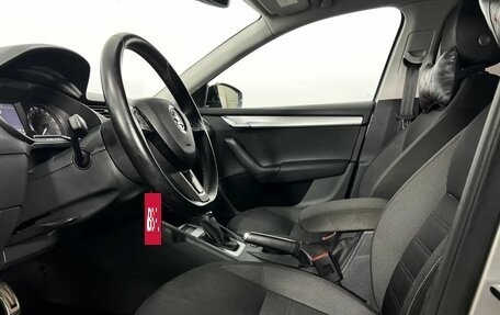 Skoda Octavia, 2017 год, 1 490 000 рублей, 10 фотография