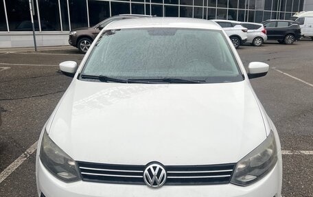 Volkswagen Polo VI (EU Market), 2011 год, 725 000 рублей, 1 фотография