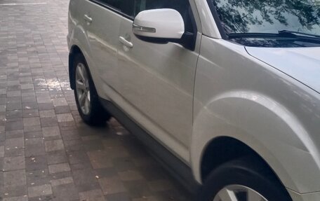 Mitsubishi Outlander III рестайлинг 3, 2010 год, 1 350 000 рублей, 4 фотография