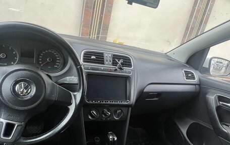 Volkswagen Polo VI (EU Market), 2011 год, 725 000 рублей, 6 фотография