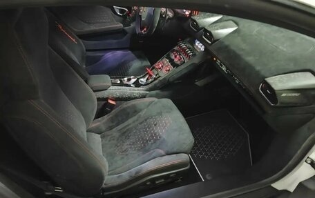 Lamborghini Huracán, 2018 год, 22 000 000 рублей, 8 фотография