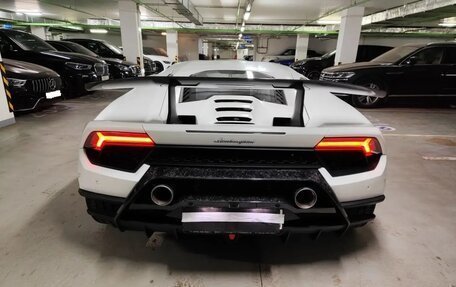 Lamborghini Huracán, 2018 год, 22 000 000 рублей, 13 фотография