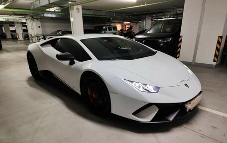 Lamborghini Huracán, 2018 год, 22 000 000 рублей, 11 фотография