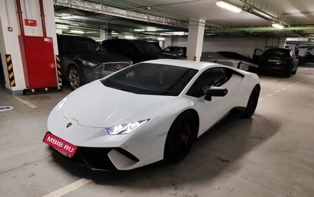 Lamborghini Huracán, 2018 год, 22 000 000 рублей, 16 фотография