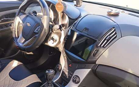 Chevrolet Cruze II, 2013 год, 550 000 рублей, 10 фотография
