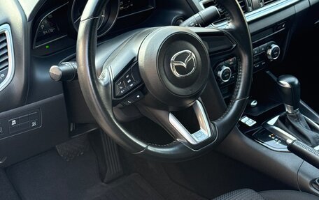 Mazda 3, 2018 год, 1 690 000 рублей, 4 фотография