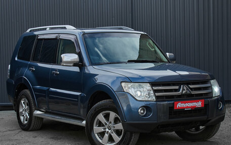 Mitsubishi Pajero IV рестайлинг 2, 2007 год, 1 785 000 рублей, 3 фотография