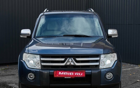 Mitsubishi Pajero IV рестайлинг 2, 2007 год, 1 785 000 рублей, 2 фотография