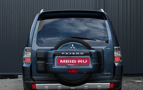 Mitsubishi Pajero IV рестайлинг 2, 2007 год, 1 785 000 рублей, 5 фотография
