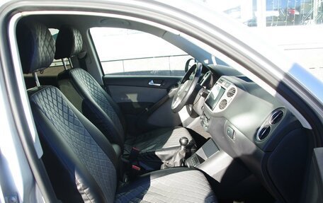 Volkswagen Tiguan I, 2010 год, 989 000 рублей, 10 фотография