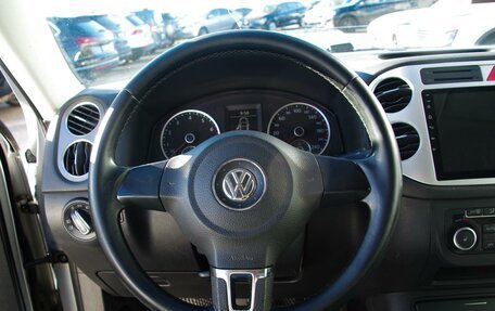 Volkswagen Tiguan I, 2010 год, 989 000 рублей, 11 фотография
