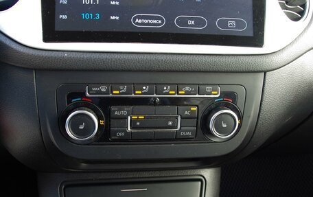 Volkswagen Tiguan I, 2010 год, 989 000 рублей, 19 фотография