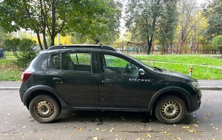 Renault Sandero II рестайлинг, 2016 год, 980 000 рублей, 2 фотография