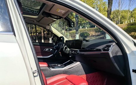 BMW 3 серия, 2023 год, 2 920 000 рублей, 15 фотография