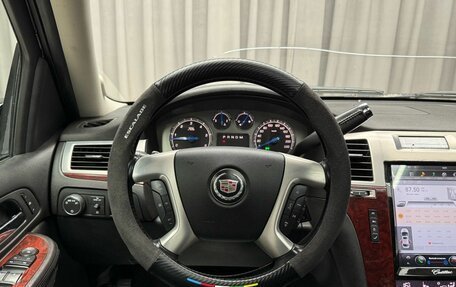 Cadillac Escalade III, 2008 год, 2 149 000 рублей, 13 фотография