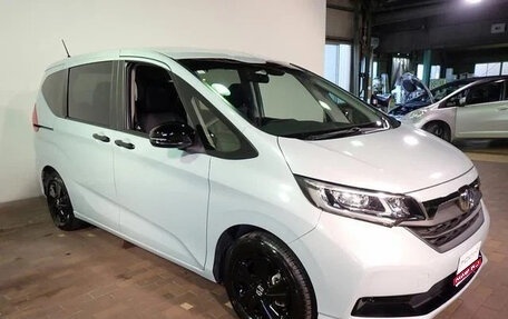 Honda Freed II, 2022 год, 1 550 000 рублей, 1 фотография