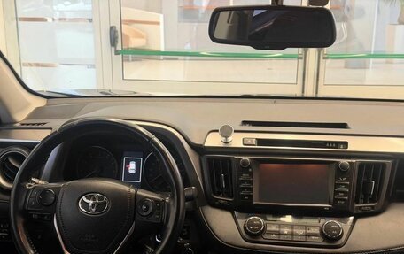 Toyota RAV4, 2016 год, 2 100 000 рублей, 8 фотография