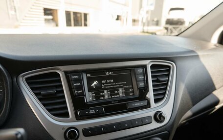 Hyundai Solaris II рестайлинг, 2019 год, 1 496 000 рублей, 9 фотография
