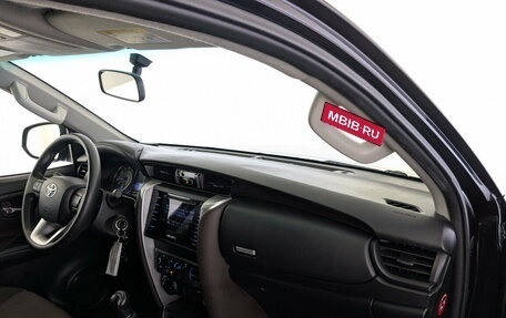 Toyota Fortuner II, 2019 год, 3 335 000 рублей, 11 фотография