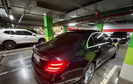 Mercedes-Benz E-Класс, 2019 год, 3 575 000 рублей, 6 фотография