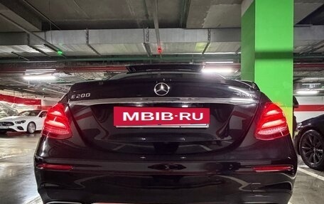 Mercedes-Benz E-Класс, 2019 год, 3 575 000 рублей, 4 фотография