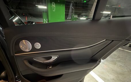 Mercedes-Benz E-Класс, 2019 год, 3 575 000 рублей, 20 фотография