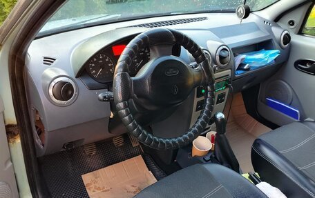 Renault Logan I, 2005 год, 250 000 рублей, 2 фотография