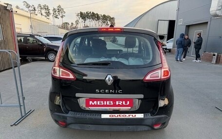 Renault Scenic III рестайлинг, 2011 год, 669 000 рублей, 3 фотография