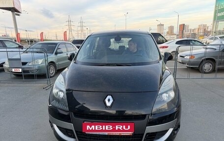 Renault Scenic III рестайлинг, 2011 год, 669 000 рублей, 2 фотография