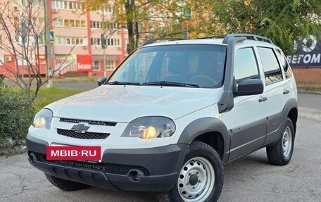 Chevrolet Niva I рестайлинг, 2020 год, 745 000 рублей, 3 фотография