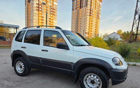 Chevrolet Niva I рестайлинг, 2020 год, 745 000 рублей, 11 фотография