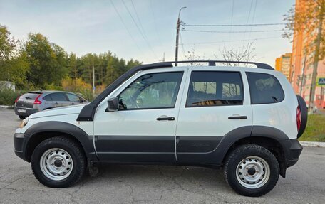 Chevrolet Niva I рестайлинг, 2020 год, 745 000 рублей, 5 фотография