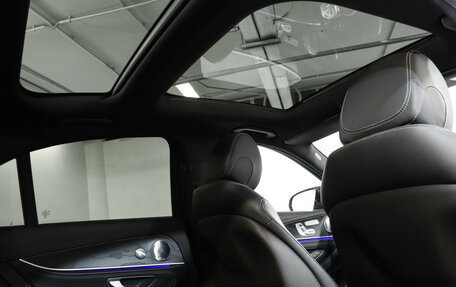 Mercedes-Benz E-Класс, 2019 год, 3 390 000 рублей, 24 фотография