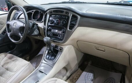 Toyota Highlander III, 2002 год, 1 099 000 рублей, 15 фотография