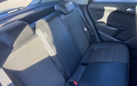 Opel Astra J, 2011 год, 515 000 рублей, 10 фотография