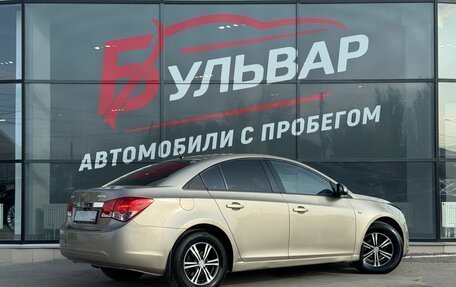 Chevrolet Cruze II, 2011 год, 650 000 рублей, 6 фотография