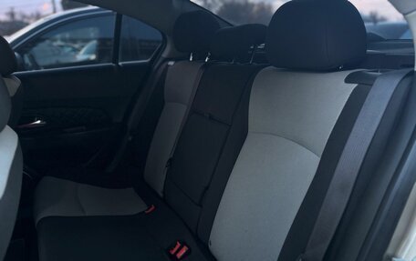 Chevrolet Cruze II, 2011 год, 650 000 рублей, 14 фотография