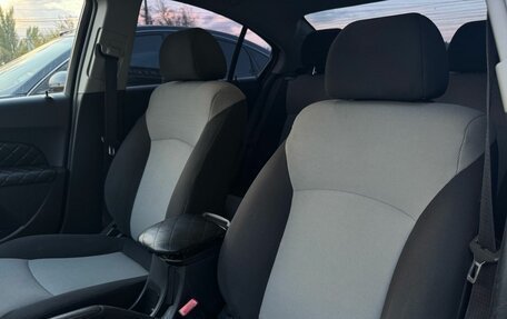 Chevrolet Cruze II, 2011 год, 650 000 рублей, 10 фотография