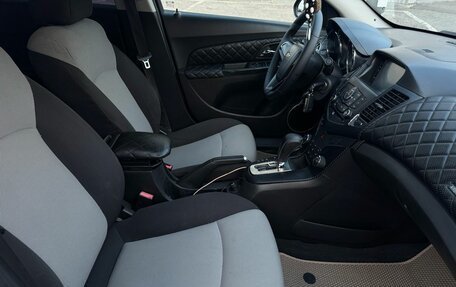 Chevrolet Cruze II, 2011 год, 650 000 рублей, 21 фотография