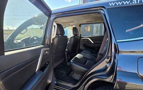 Mitsubishi Pajero Sport III рестайлинг, 2022 год, 5 200 000 рублей, 13 фотография