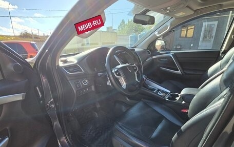 Mitsubishi Pajero Sport III рестайлинг, 2022 год, 5 200 000 рублей, 11 фотография